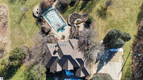 Tiny photo for 956 E Remus Road, Mt Pleasant, MI 48858 (MLS # 1942456)