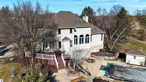 Tiny photo for 956 E Remus Road, Mt Pleasant, MI 48858 (MLS # 1942456)