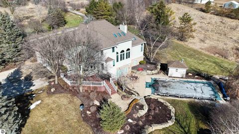 Tiny photo for 956 E Remus Road, Mt Pleasant, MI 48858 (MLS # 1942456)