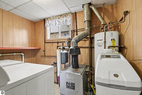 Tiny photo for 525 N Pine River Street, Ithaca, MI 48847 (MLS # 1951624)