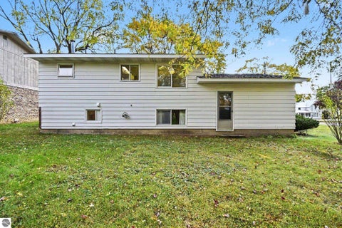 Tiny photo for 525 N Pine River Street, Ithaca, MI 48847 (MLS # 1951624)