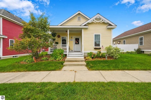 Photo of 821 Traditions Drive, Traverse City, MI 49696 (MLS # 1951405)