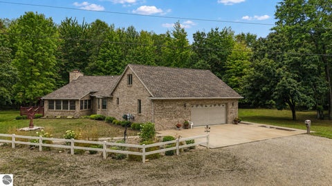 Tiny photo for 5785 W Isabella Road, Greendale, MI 48858 (MLS # 1950253)