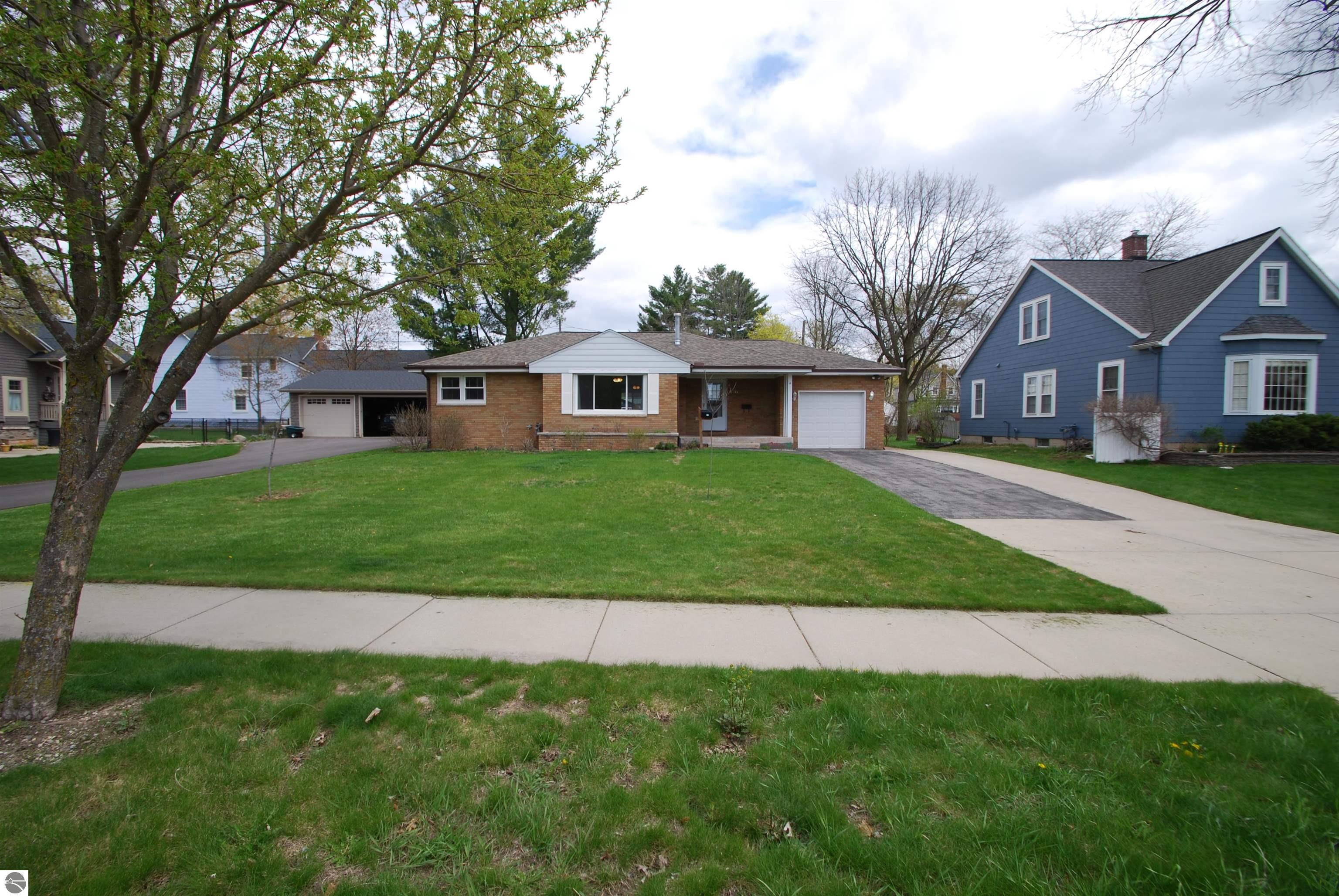 Properties Available 2 - 2 170 N 2nd Street