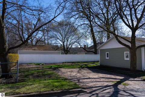 Tiny photo for 304 N Adams Street, Mt Pleasant, MI 48858 (MLS # 1943965)