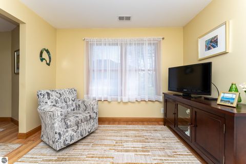 Tiny photo for 304 N Adams Street, Mt Pleasant, MI 48858 (MLS # 1943965)