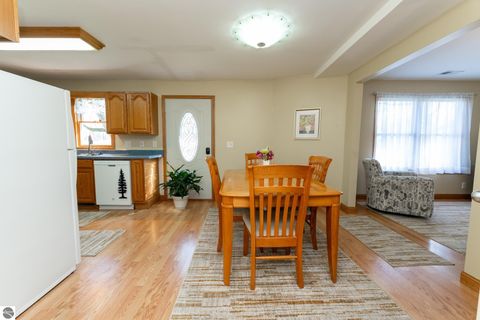 Tiny photo for 304 N Adams Street, Mt Pleasant, MI 48858 (MLS # 1943965)