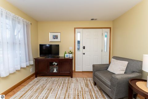 Tiny photo for 304 N Adams Street, Mt Pleasant, MI 48858 (MLS # 1943965)