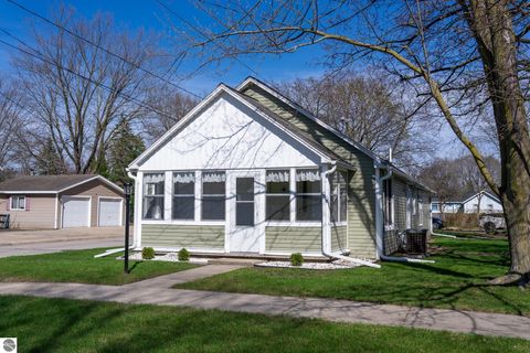 Tiny photo for 304 N Adams Street, Mt Pleasant, MI 48858 (MLS # 1943965)
