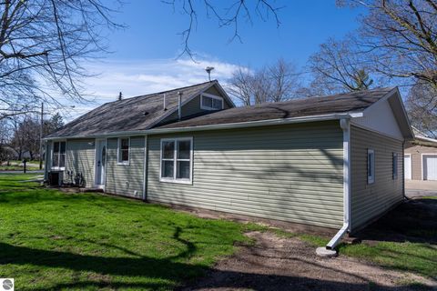 Tiny photo for 304 N Adams Street, Mt Pleasant, MI 48858 (MLS # 1943965)