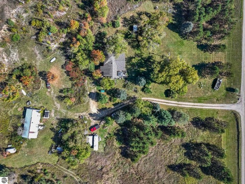 Tiny photo for 229 E Houghton Lake Road, Lake City, MI 49651 (MLS # 1946497)