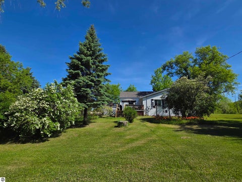 Tiny photo for 229 E Houghton Lake Road, Lake City, MI 49651 (MLS # 1946497)
