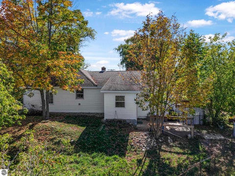Tiny photo for 229 E Houghton Lake Road, Lake City, MI 49651 (MLS # 1946497)
