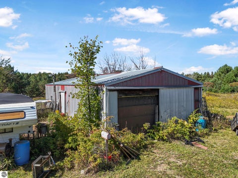 Tiny photo for 229 E Houghton Lake Road, Lake City, MI 49651 (MLS # 1946497)