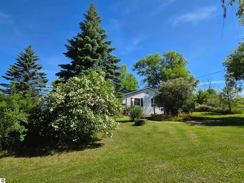 Tiny photo for 229 E Houghton Lake Road, Lake City, MI 49651 (MLS # 1946497)