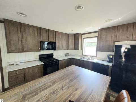Tiny photo for 2751 Ray Boulevard, Traverse City, MI 49686 (MLS # 1949404)