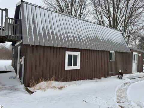 Tiny photo for 6923 S Crawford Road, Mt Pleasant, MI 48858 (MLS # 1943051)