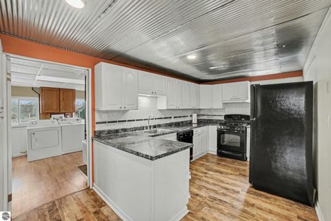 Tiny photo for 6923 S Crawford Road, Mt Pleasant, MI 48858 (MLS # 1943051)