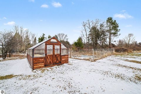 Tiny photo for 6923 S Crawford Road, Mt Pleasant, MI 48858 (MLS # 1943051)