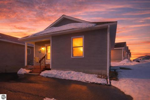 Photo of 1040 Umber Drive, Traverse City, MI 49696 (MLS # 1942485)