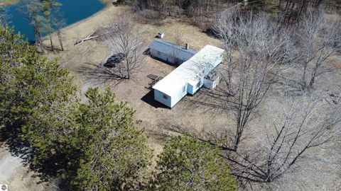 Tiny photo for 5985 Roehrs Road, Beaverton, MI 48612 (MLS # 1943747)