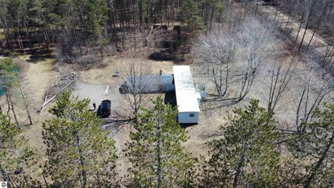 Tiny photo for 5985 Roehrs Road, Beaverton, MI 48612 (MLS # 1943747)