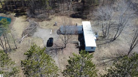 Tiny photo for 5985 Roehrs Road, Beaverton, MI 48612 (MLS # 1943747)