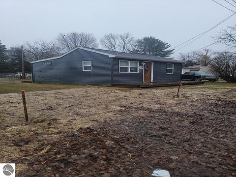 Tiny photo for 124 N Wheeler St, Oscoda, MI 48750 (MLS # 1943737)