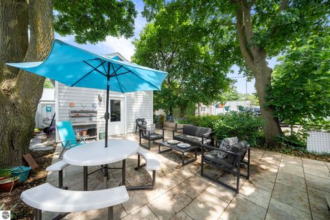 Tiny photo for 334 W Twelfth Street, Traverse City, MI 49684 (MLS # 1946731)