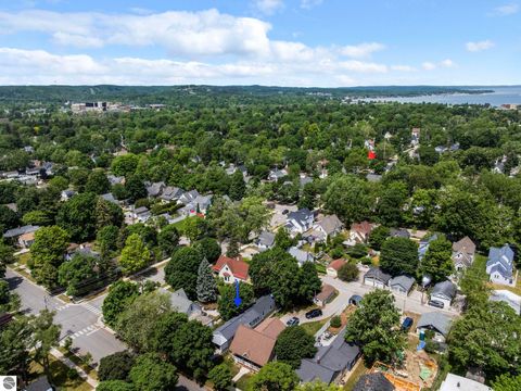 Tiny photo for 334 W Twelfth Street, Traverse City, MI 49684 (MLS # 1946731)