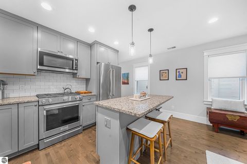 Tiny photo for 334 W Twelfth Street, Traverse City, MI 49684 (MLS # 1946731)