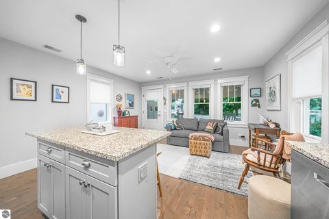 Tiny photo for 334 W Twelfth Street, Traverse City, MI 49684 (MLS # 1946731)