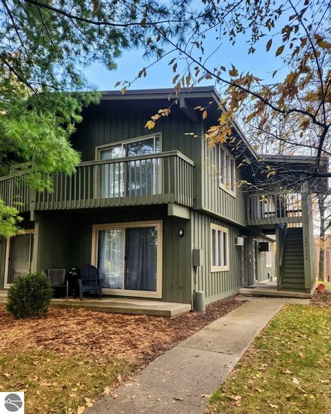 Tiny photo for 5712 Shanty Creek Road #668, Bellaire, MI 49615 (MLS # 1945636)