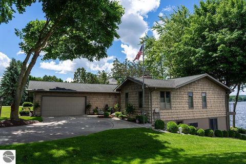 Tiny photo for 1056 Clubhouse Drive, Lake Isabella, MI 48893 (MLS # 1946935)