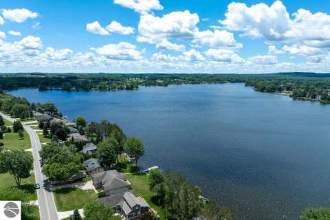 Tiny photo for 1056 Clubhouse Drive, Lake Isabella, MI 48893 (MLS # 1946935)