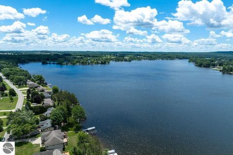 Tiny photo for 1056 Clubhouse Drive, Lake Isabella, MI 48893 (MLS # 1946935)