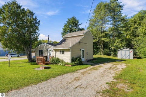 Tiny photo for 11010 E 8 Mile Road, Tustin, MI 49688 (MLS # 1950946)