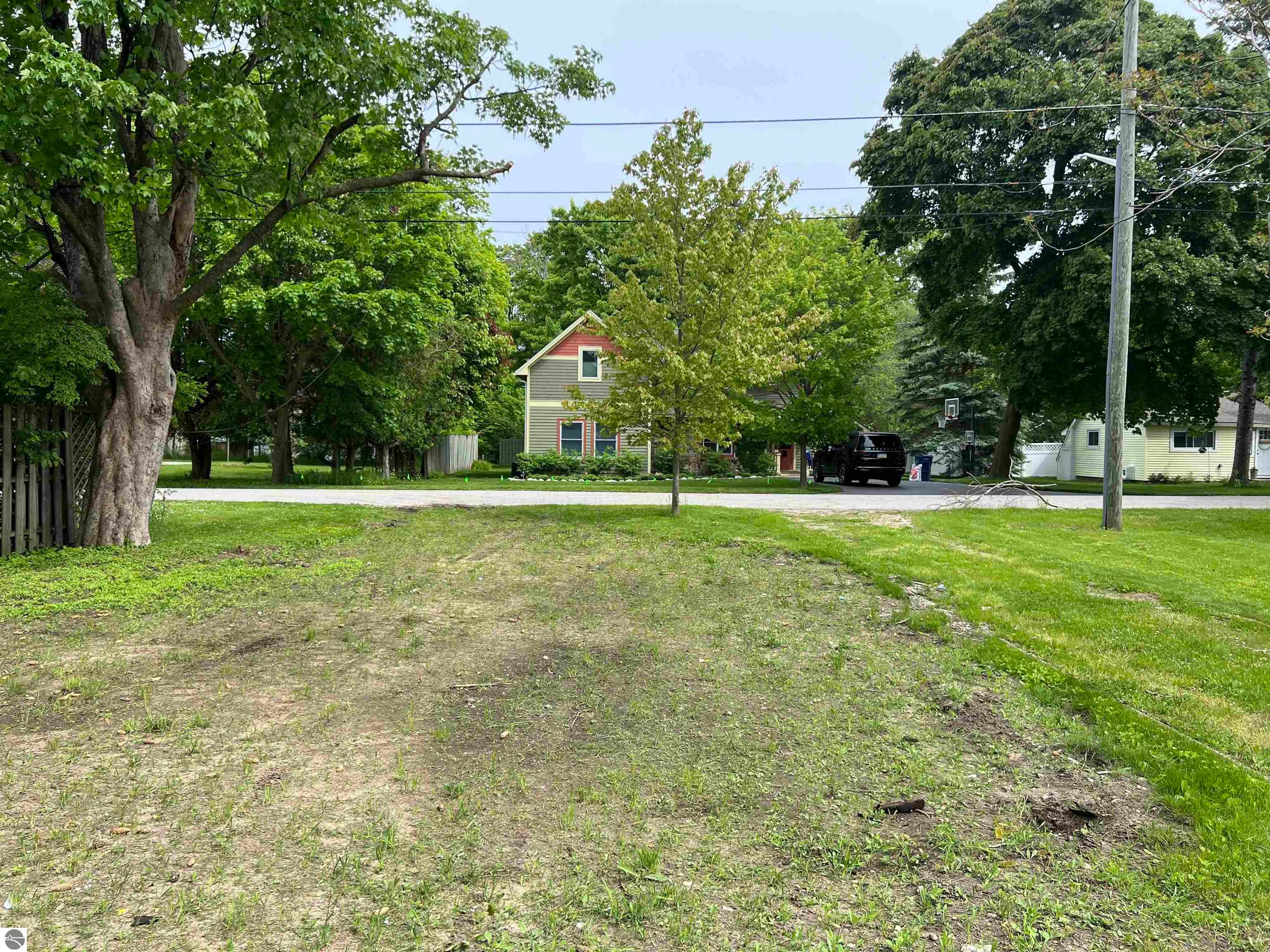 406 W Lincoln Avenue - Photo 2