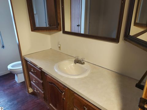 Tiny photo for 1729 Andrew Place, Traverse City, MI 49686 (MLS # 1941324)