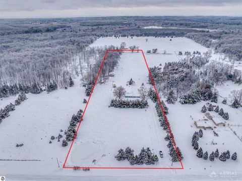 Tiny photo for 770 Jobin Drive, West Branch, MI 48661 (MLS # 1943087)