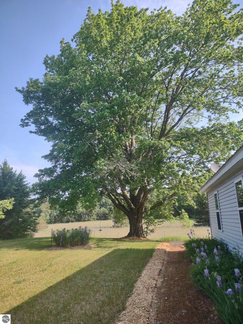 Tiny photo for 770 Jobin Drive, West Branch, MI 48661 (MLS # 1943087)