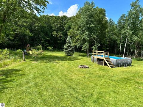 Tiny photo for 1879 N Crystal Road, Vestaburg, MI 48891 (MLS # 1942962)