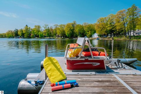 Tiny photo for 600 Bass Lake Road, Traverse City, MI 49685 (MLS # 1941563)