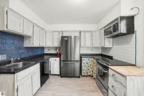 Tiny photo for 309 Grant Avenue, Alma, MI 48801 (MLS # 1943052)