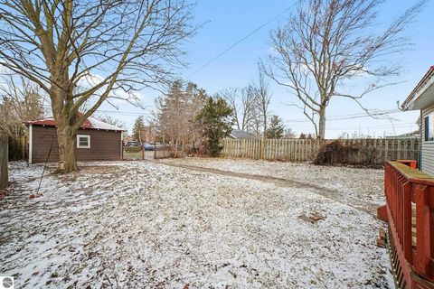 Tiny photo for 309 Grant Avenue, Alma, MI 48801 (MLS # 1943052)