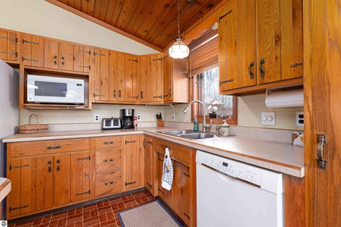 Tiny photo for 1541 Maple Point Road, Beaverton, MI 48612 (MLS # 1944928)