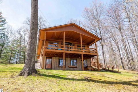 Tiny photo for 1541 Maple Point Road, Beaverton, MI 48612 (MLS # 1944928)