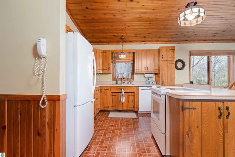 Tiny photo for 1541 Maple Point Road, Beaverton, MI 48612 (MLS # 1944928)