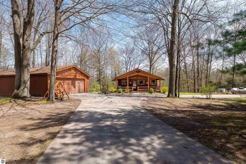 Tiny photo for 1541 Maple Point Road, Beaverton, MI 48612 (MLS # 1944928)