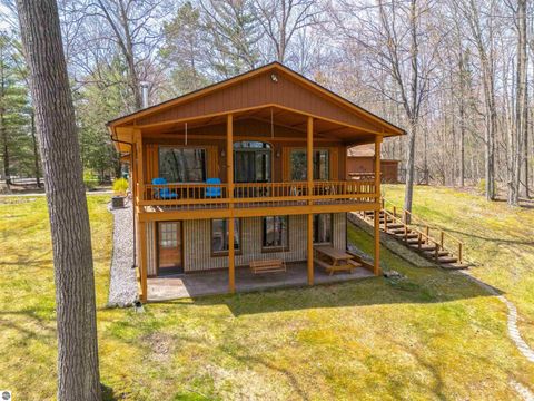 Tiny photo for 1541 Maple Point Road, Beaverton, MI 48612 (MLS # 1944928)